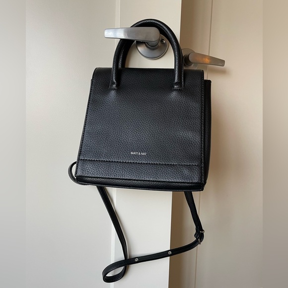 Matt & Nat Purse - Picture 1 of 7